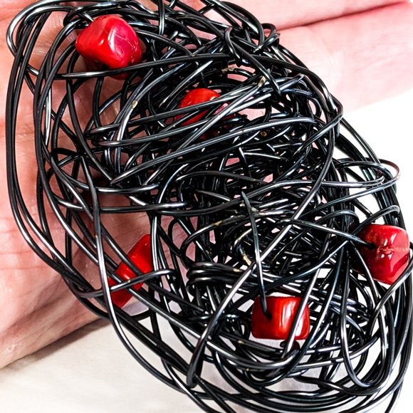 Necklace with Oval Pendant Coral Gemstone Handmade - Picture 3 of 9